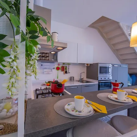 Appartement Como Lake Modern Apartament Ulivi *