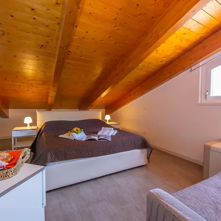 Modern Ulivi Apartamento Mezzegra
